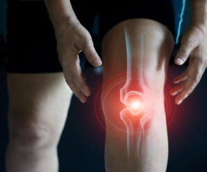 Person's knee with graphic showing joint pain or inflammation